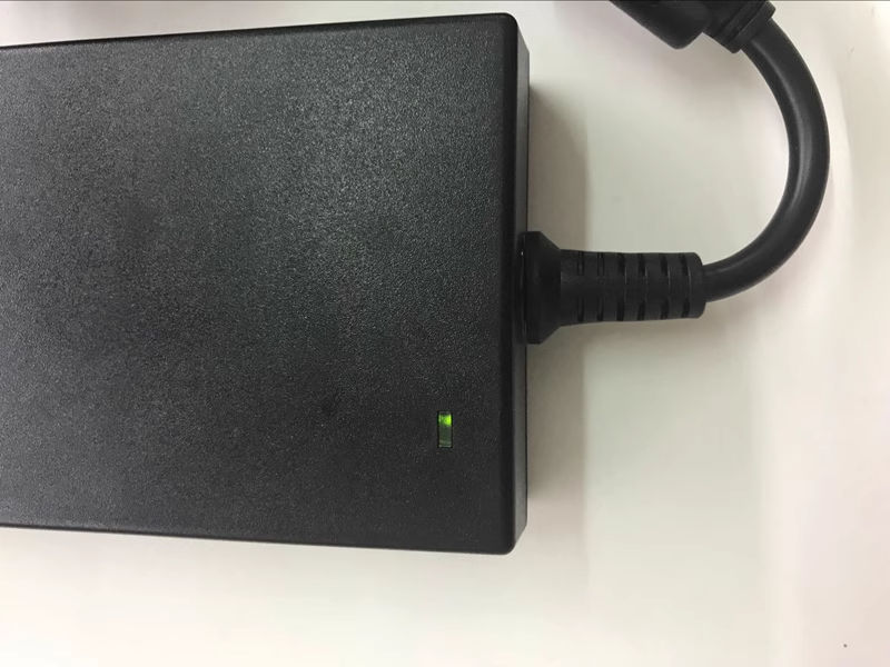 Адаптер переменного тока Delta – обзор и цена Laptop Charger